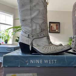 Nine West Cowboy Boots 9