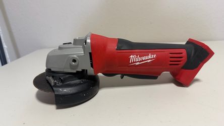 Milwaukee angle grinder m18