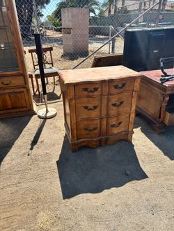 FREE FURNITURE