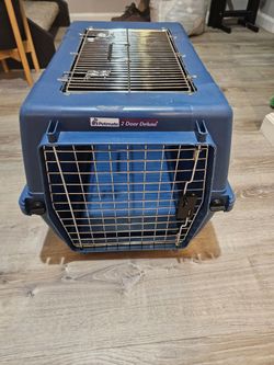 Petmate 2 Door Deluxe Pet Carrier Crate