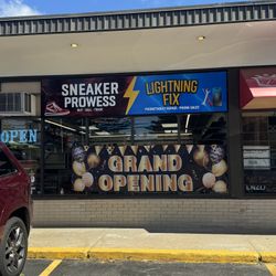 Brand New Unlocked iPhone 16 Pro Max.  $999 Buyout Or $54 Down