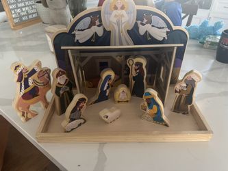 Melissa & Doug Wooden Nativity Set