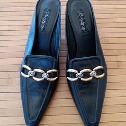 ❤️ BRIGHTON, Ladies Black Leather Slip On Heels! 🌼 Size: 10