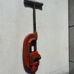 Rigid Pipe Cutter And Craftman Manual Pipe Threader