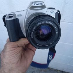 Vintage Canon EOS 2000 35mm Film SLR w/Canon EF 35-80mm Zoom WORKS PERFECTLY!]