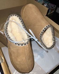 Kids Boots Bear paws Brand New Size 6