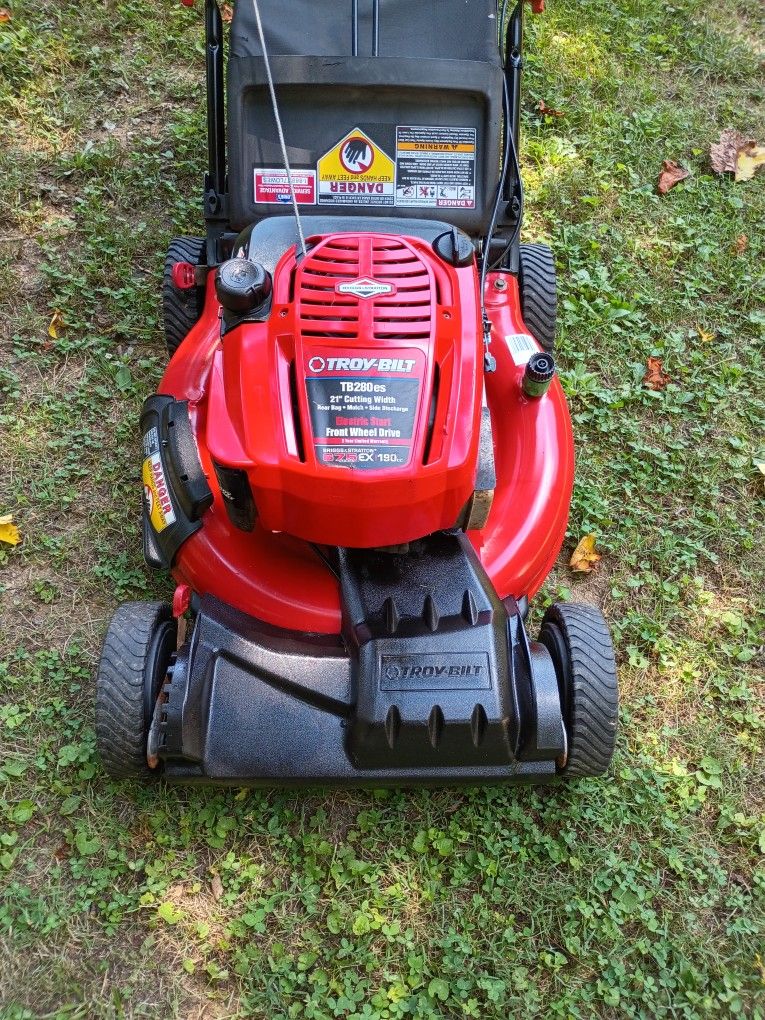 21" Self Propelled Mower
