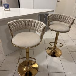 Set of 4 Elegant Bar Stools – Gold Base & Velvet Backrest