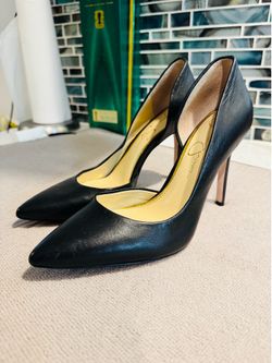 Jessica Simpson size 6.5