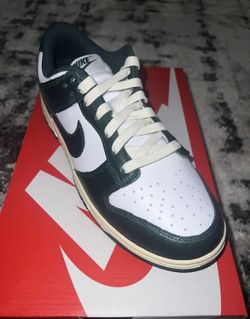 Nike Dunk Low Vintage Green 8.5 Woman’s 7 Men
