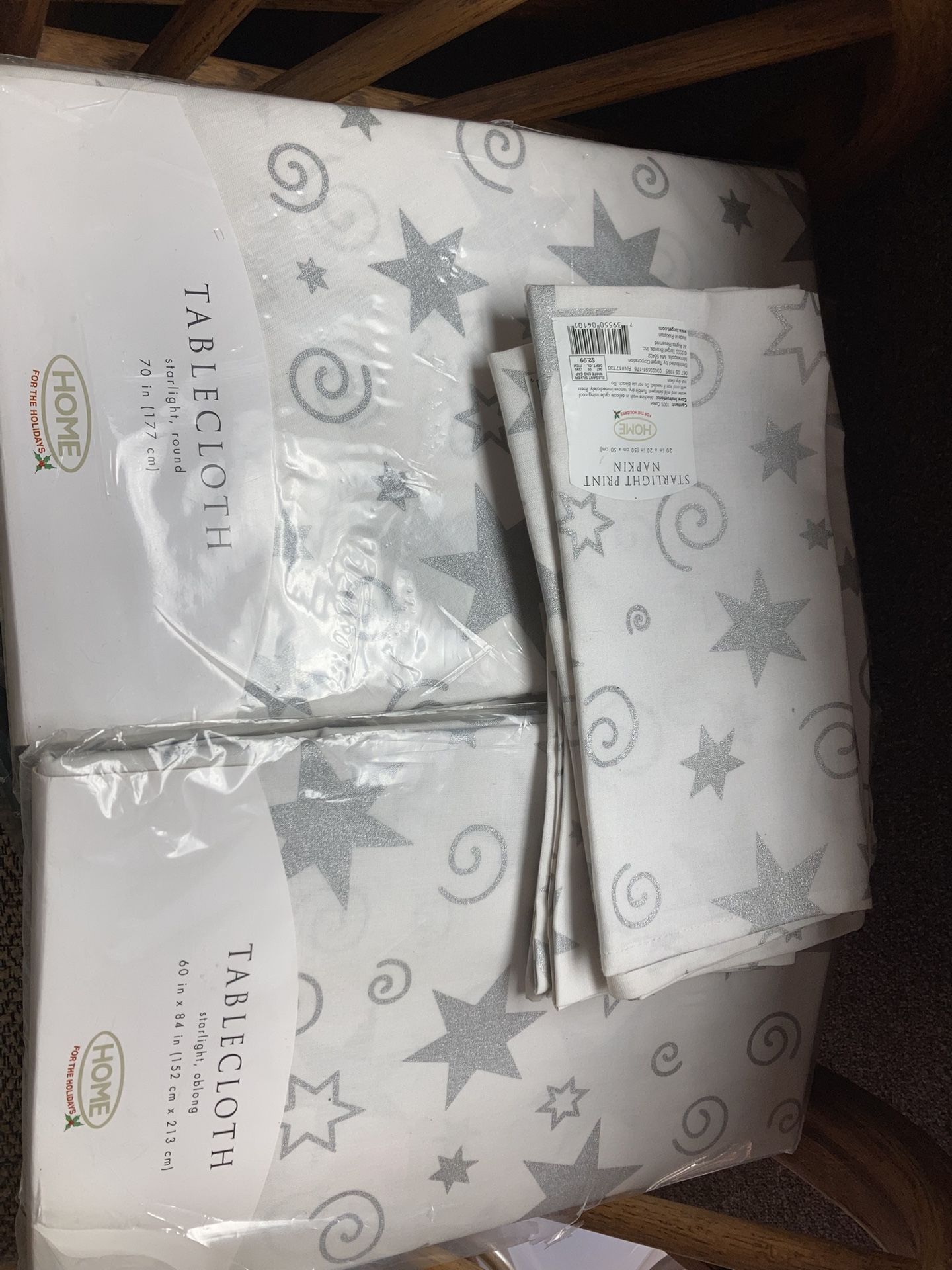Silver Star Tablecloth W/napkins