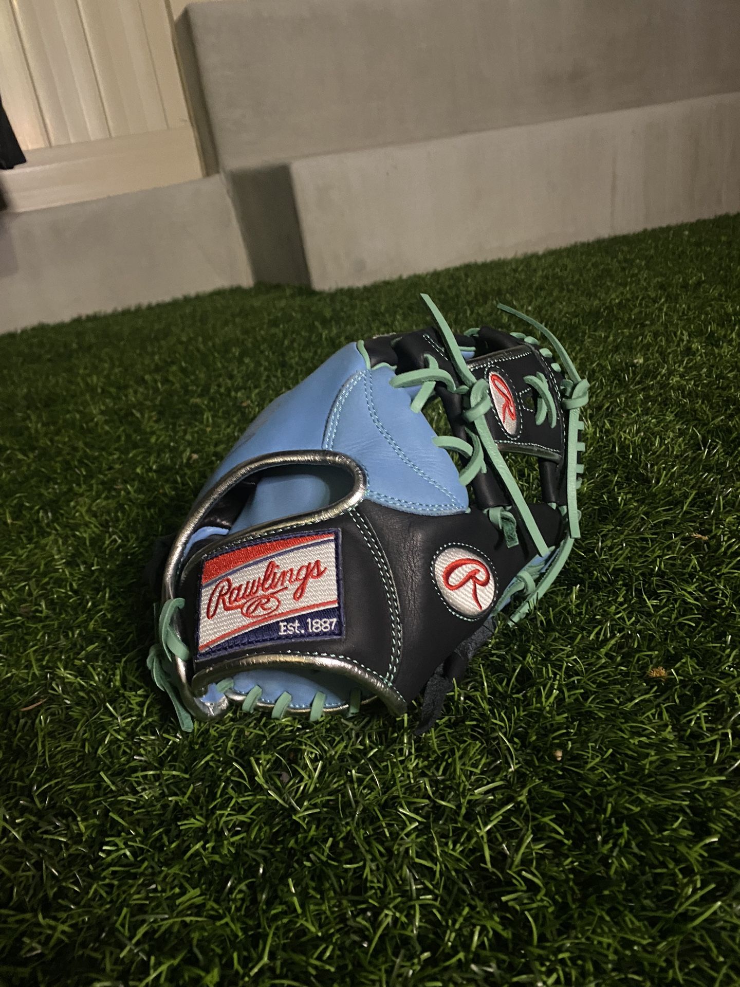 Rawlings Heart of the Hide Baseball glove 