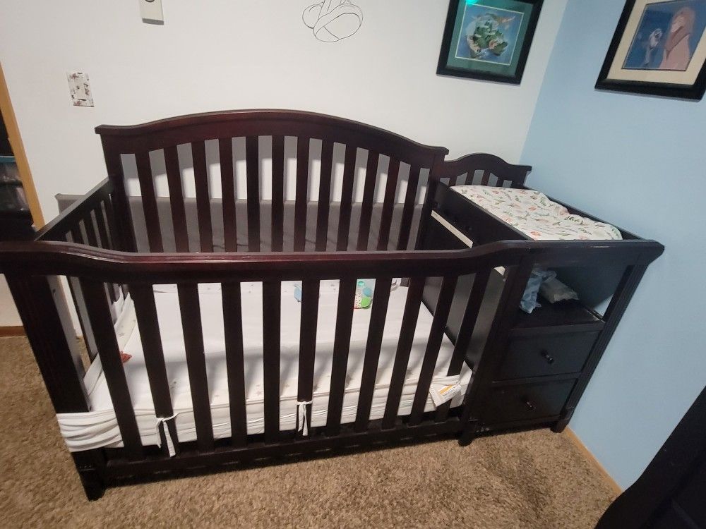 Crib To Toddler Bed With Changing Table