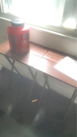 2 little wood table