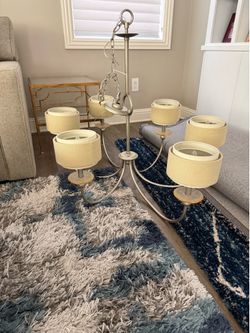 6 bulb Light fixture in great condition