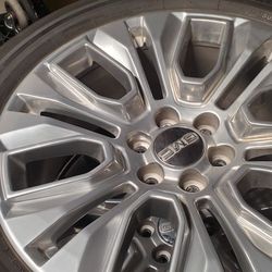 gmc sierra wheels 275 50 22 like new