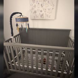 Never Used Baby Crib With Dresser And Changing Table 