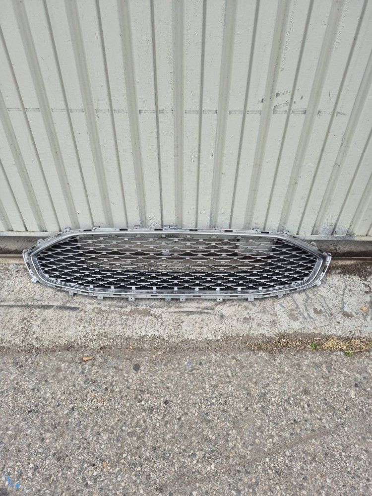2019 2020 Ford Fusion Front Bumper Grille Grill Original Used