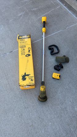 DeWalt 20V MAX 13 inch String Trimmer with Battery and Charger