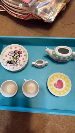 Mini vintage Minnie mouse, Disney miniature tea svintage Minnie mouse, Disney miniature tea set
