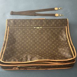 Vintage Louis Vuitton Malletier Garmet Bag
