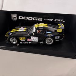 Dodge 1:43 Viper GTSR Black Yellow Diecast Car with Display Case