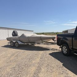 2001 Bass Cat Cougar 225 HP Mercury open to trades