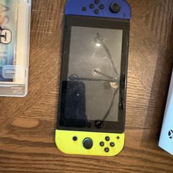 **NINTENDO SWITCH (comes with case) LIKE NEW**