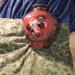 Chinese Large Vase appt. 10 In. Vintage