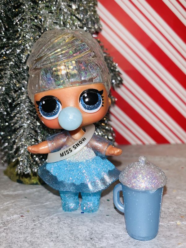 snow globe lol dolls