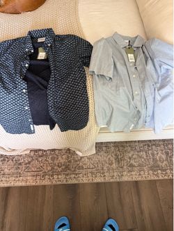 Short sleeve button ups