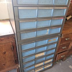 All Metal Storage Cabinet  33  Drawers