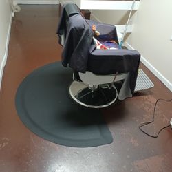 Barber Shair And Lights 