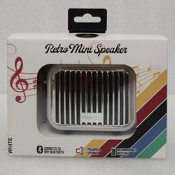 Brand NEW ! Mini SPEAKER Retro - - Bluetooth