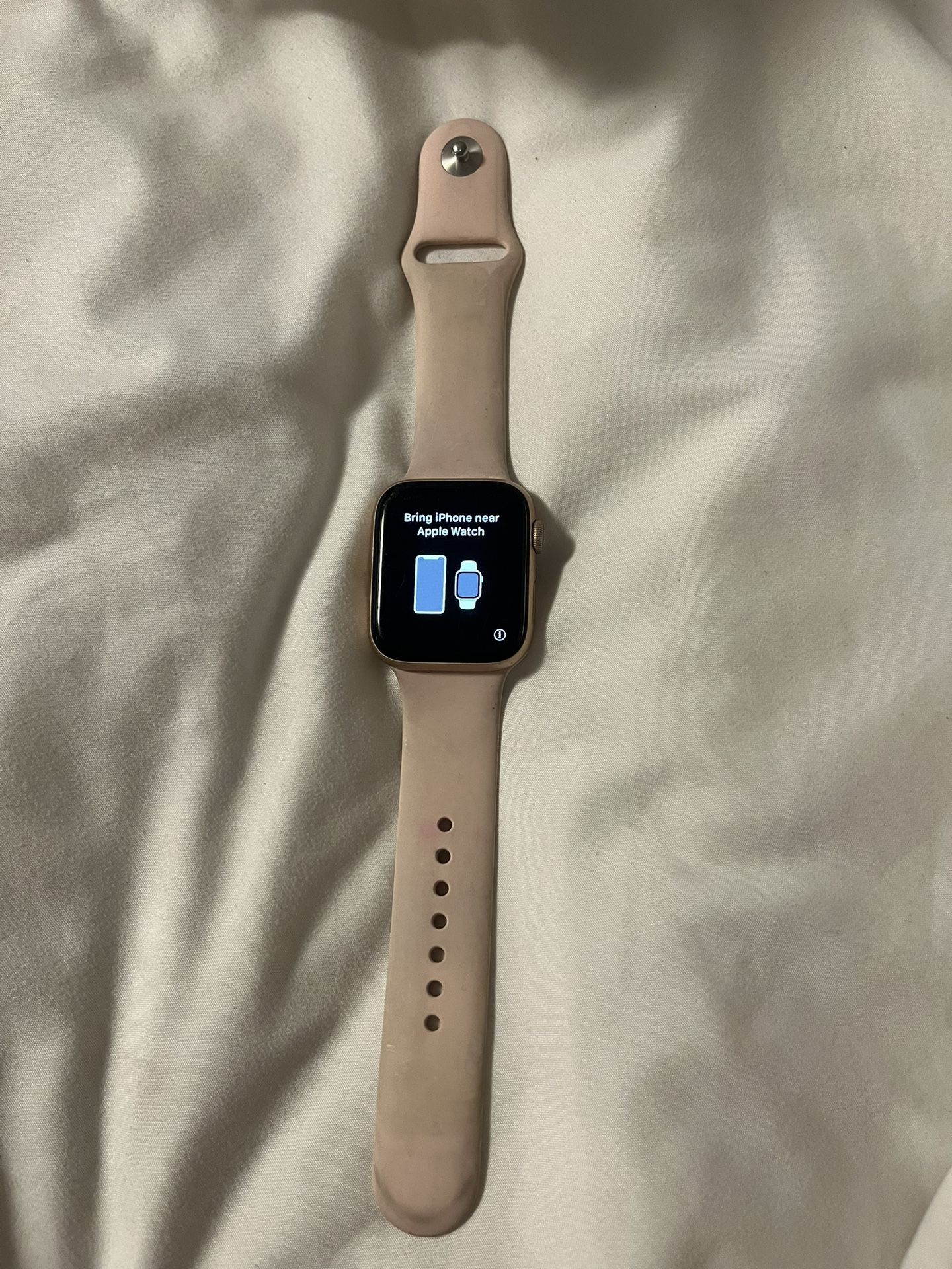 Apple Watch Series 5 44mm Rose Gold