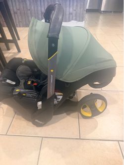 Doona stroller/car seat