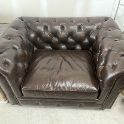 Raymour & Flanigan Saddler Chair - A Half Brown Leather