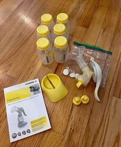 Medela Harmony Manual Breast Pump