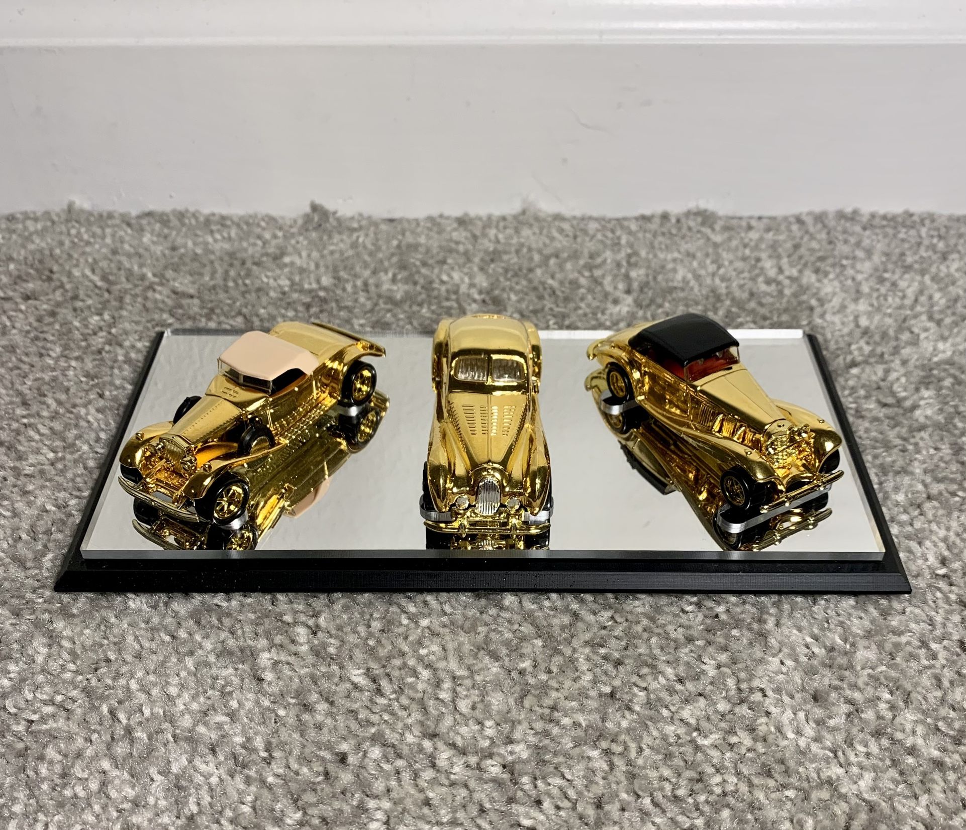 Hot Wheels 24K Gold Plated FAO Schwarz