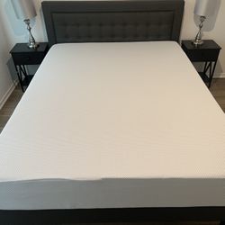 Bedside end tables (set of 2)