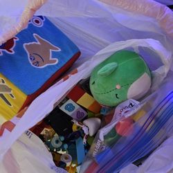 Free Toys And Stuffed Animals READ DESCRIPTION 