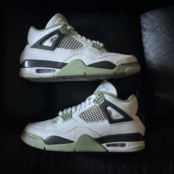 Jordan 4 Seafoam Size 9