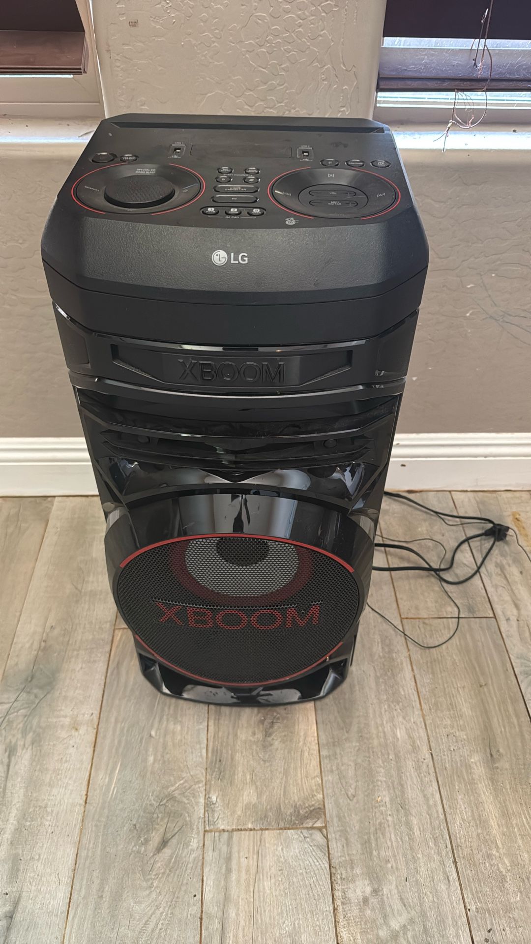 LG RNC5 XBOOM