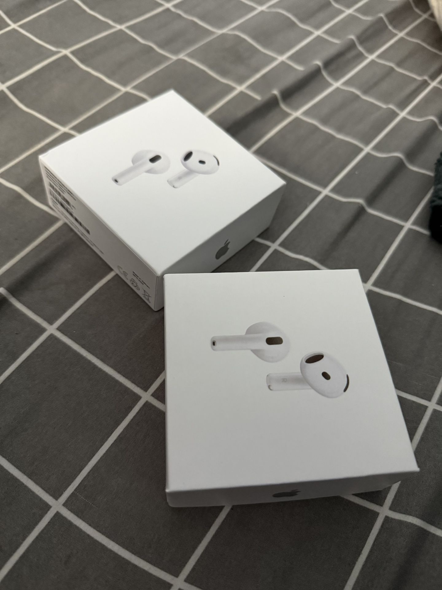 AirPods 4 Noice Cancellation