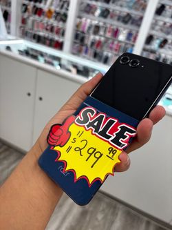 Motorola Razr 2025 256GB tmobile metro pcs