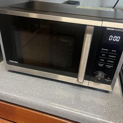 Toshiba Microwave Air Fryer Combo