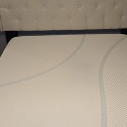 New Tempur-Pedic Matress | Queen | With or Without Bed Frame