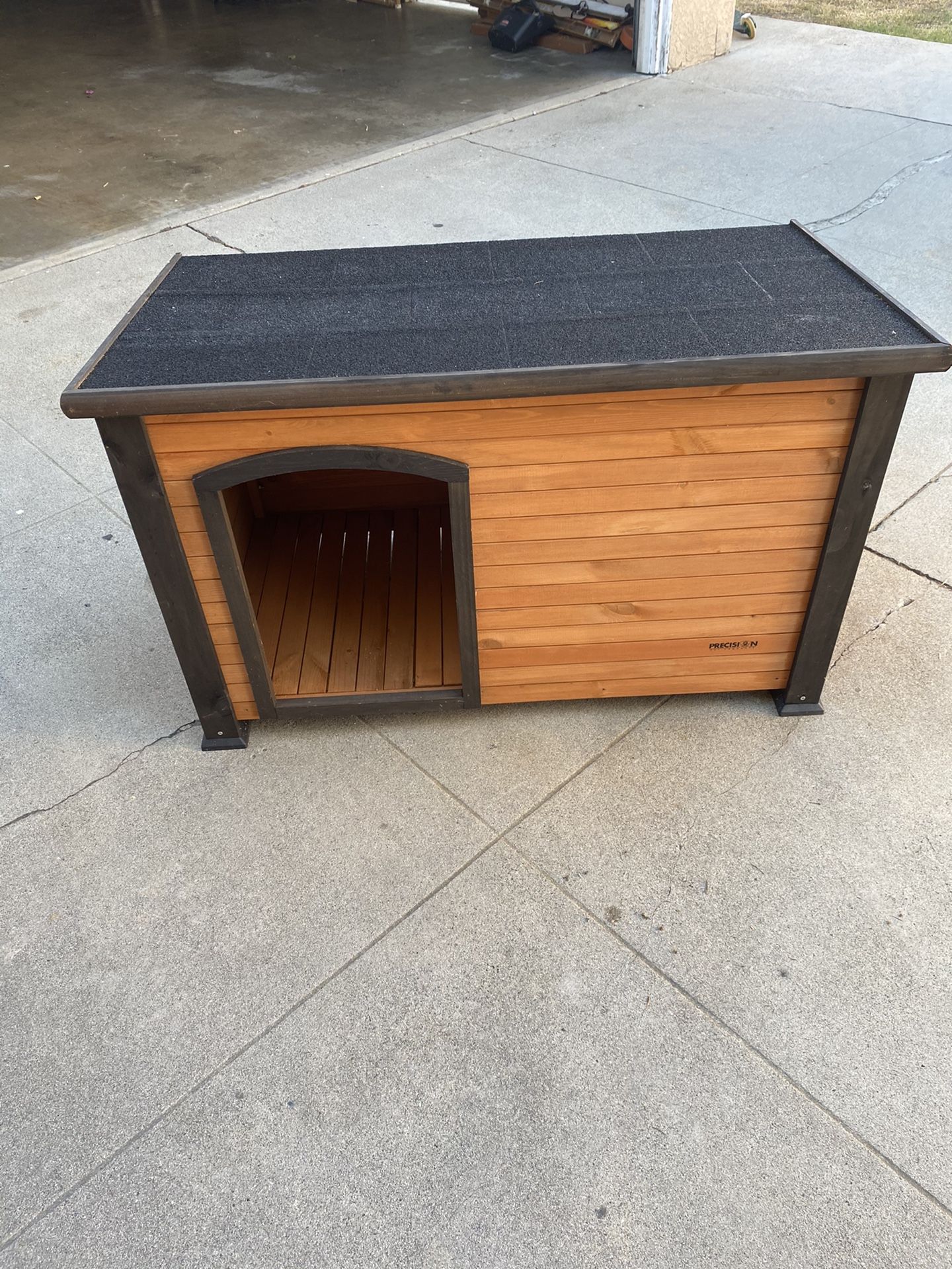 Medium Precision Pet Dog House