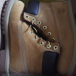 Timberlands size 4