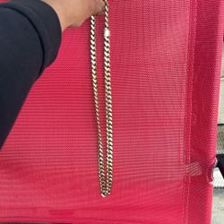 14k Cuban Chain Testing The Waters  222g 